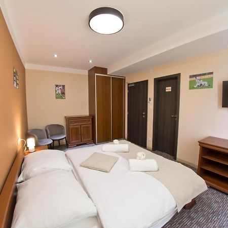 Hotel Reštaurácia GÓL Oravske Vesele Exterior foto