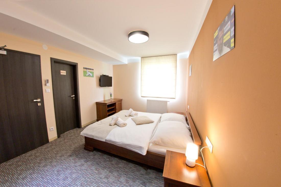 Hotel Reštaurácia GÓL Oravske Vesele Exterior foto